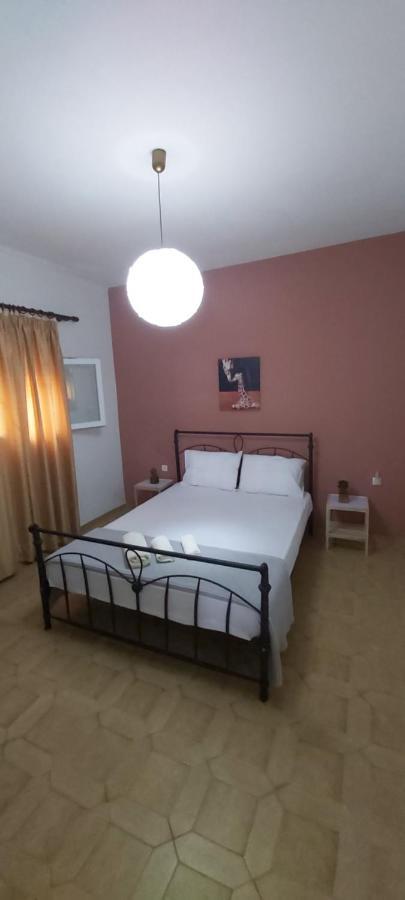 Giannis Stella Apartment Mourteri Habitación foto